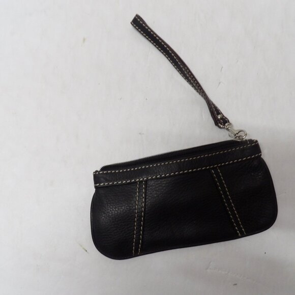 Woman's Tignanello Shoulder Hand Carry Purse with Wristlet Clutch New - Picture 7 of 9